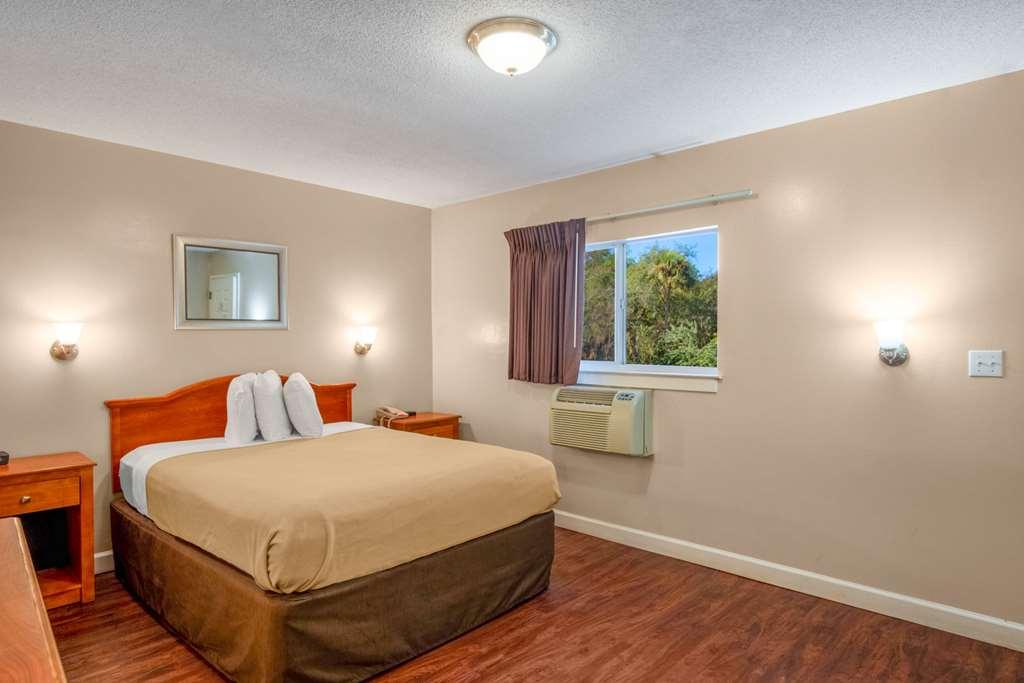 Hotel Tampa Bay Extended - Airport