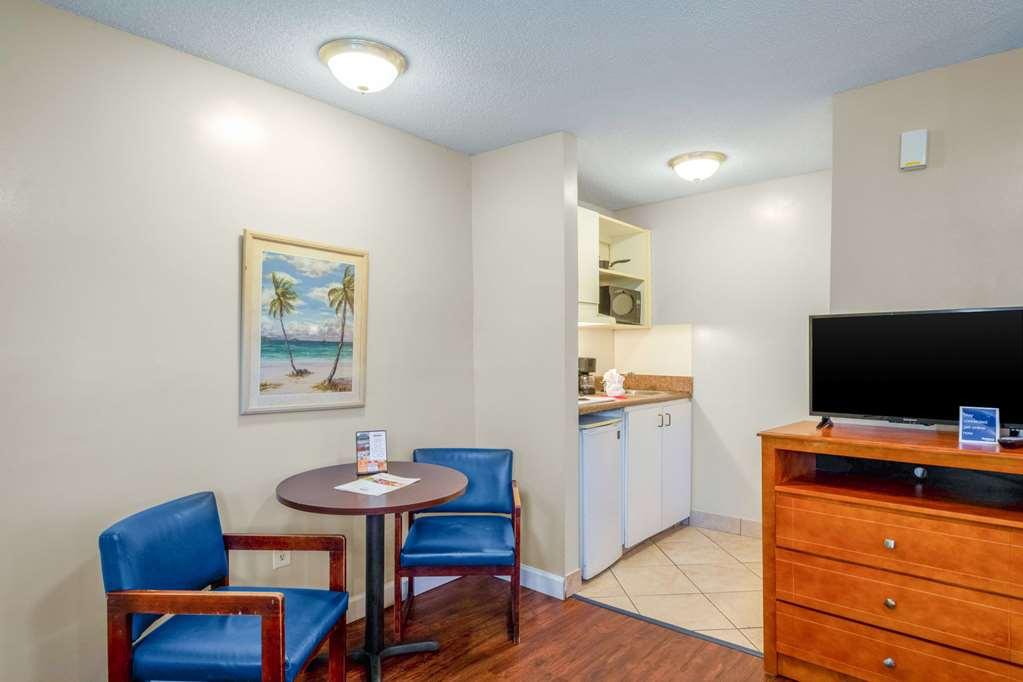 Hotel Tampa Bay Extended - Airport