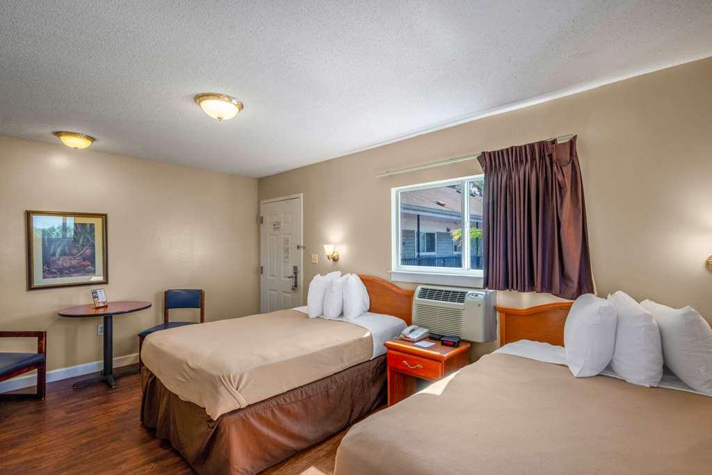 Tampa Bay Extended - Airport Hotel